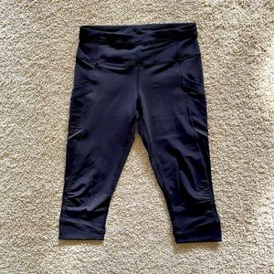 Lululemon Cropped Leggings rn 106259 ca 35801